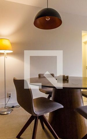 Apartamento à venda com 70m², 2 quartos e 1 vaga Apartamento à venda com 70m², 2 quartos e 1 vagaSala de Jantar
