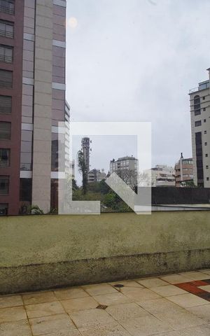 Apartamento à venda com 250m², 3 quartos e 2 vagasVista