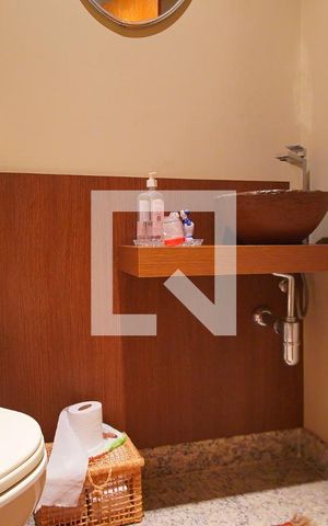 Apartamento à venda com 250m², 3 quartos e 2 vagasLavabo