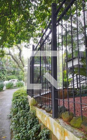 Apartamento à venda com 250m², 3 quartos e 2 vagasFachada