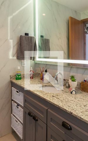 Apartamento à venda com 131m², 3 quartos e 1 vagaBanheiro Suíte 2