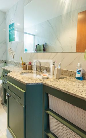 Apartamento à venda com 131m², 3 quartos e 1 vagaBanheiro Suíte 1