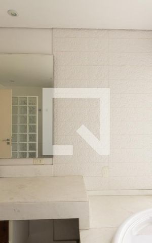 Apartamento à venda com 454m², 3 quartos e 4 vagas Apartamento à venda com 454m², 3 quartos e 4 vagasBanheiro da Suíte 3
