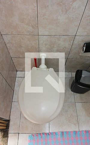 Casa à venda com 171m², 3 quartos e 2 vagasBanheiro de Serviço