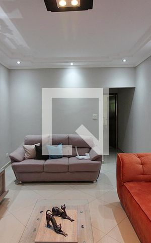 Casa à venda com 171m², 3 quartos e 2 vagasSala