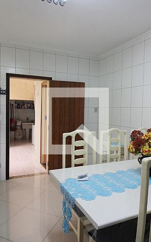 Casa à venda com 171m², 3 quartos e 2 vagasCozinha