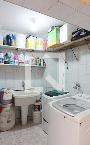 Casa à venda com 171m², 3 quartos e 2 vagasÁrea de Serviço