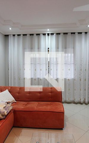 Casa à venda com 171m², 3 quartos e 2 vagasSala