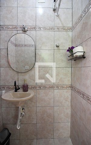 Casa à venda com 171m², 3 quartos e 2 vagasBanheiro de Serviço
