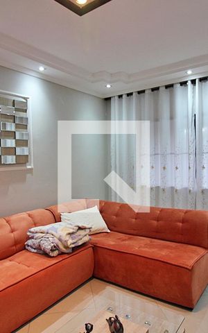 Casa à venda com 171m², 3 quartos e 2 vagasSala