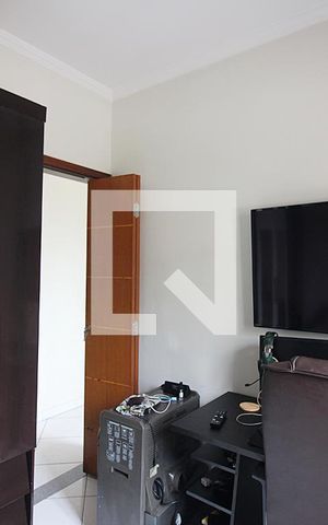 Casa à venda com 171m², 3 quartos e 2 vagasQuarto 3