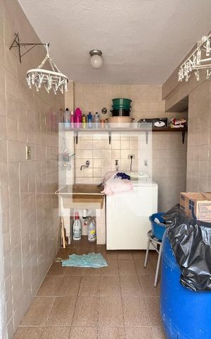 Casa à venda com 240m², 5 quartos e 5 vagas Casa à venda com 240m², 5 quartos e 5 vagasÁrea de Serviço