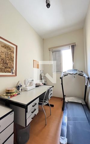 Casa à venda com 240m², 5 quartos e 5 vagas Casa à venda com 240m², 5 quartos e 5 vagasQuarto 4