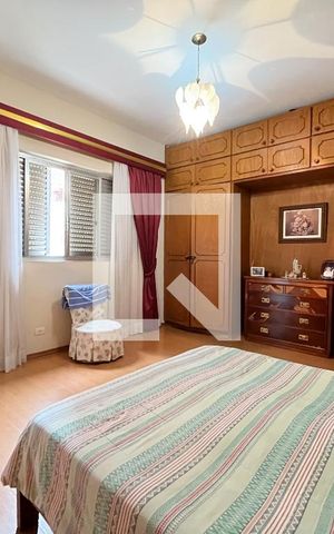 Casa à venda com 240m², 5 quartos e 5 vagas Casa à venda com 240m², 5 quartos e 5 vagasQuarto 3