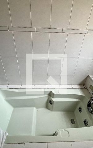 Casa à venda com 240m², 5 quartos e 5 vagas Casa à venda com 240m², 5 quartos e 5 vagasBanheiro do Quarto 3