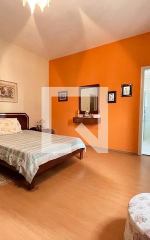 Casa à venda com 240m², 5 quartos e 5 vagas Casa à venda com 240m², 5 quartos e 5 vagasQuarto 3