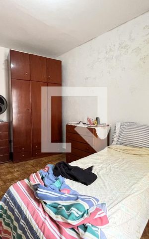 Casa à venda com 240m², 5 quartos e 5 vagas Casa à venda com 240m², 5 quartos e 5 vagasEdícula - Quarto