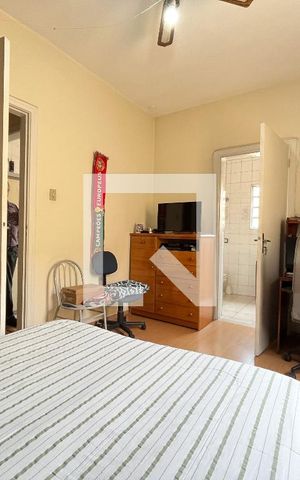 Casa à venda com 240m², 5 quartos e 5 vagas Casa à venda com 240m², 5 quartos e 5 vagasQuarto 1