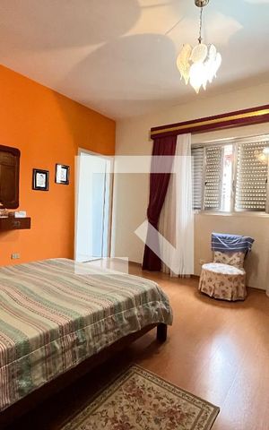 Casa à venda com 240m², 5 quartos e 5 vagas Casa à venda com 240m², 5 quartos e 5 vagasQuarto 3