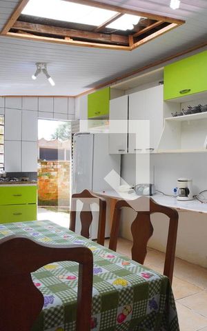 Casa à venda com 110m², 3 quartos e 2 vagasCozinha 