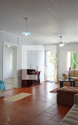 Casa à venda com 110m², 3 quartos e 2 vagasSala 