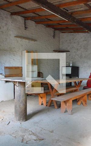 Casa à venda com 110m², 3 quartos e 2 vagasEspaço  churrasqueira 