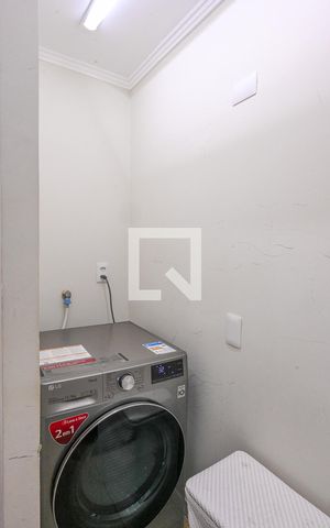 Apartamento à venda com 159m², 2 quartos e 2 vagas Apartamento à venda com 159m², 2 quartos e 2 vagasArea de Serviço