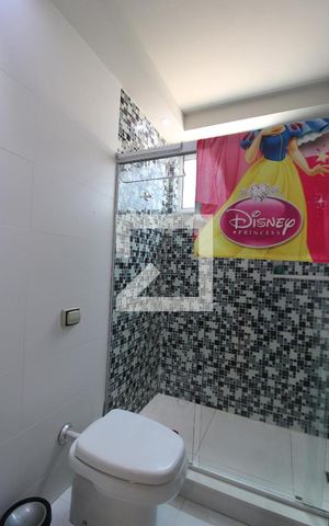 Casa de condomínio à venda com 800m², 5 quartos e 8 vagasBanheiro Social