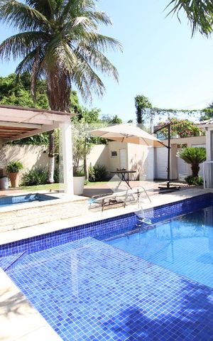 Casa de condomínio à venda com 800m², 5 quartos e 8 vagasÁrea Externa da casa