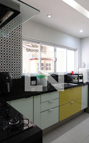 Casa de condomínio à venda com 800m², 5 quartos e 8 vagasCozinha