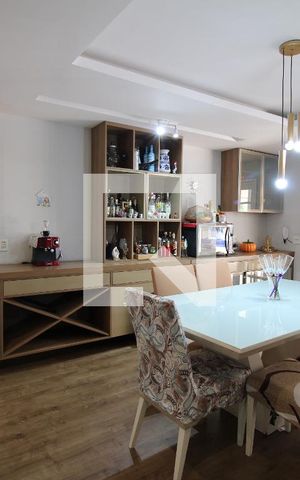 Casa de condomínio à venda com 800m², 5 quartos e 8 vagasCopa