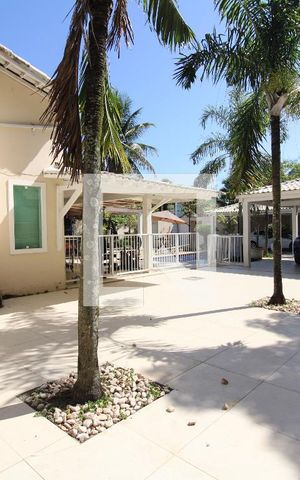 Casa de condomínio à venda com 800m², 5 quartos e 8 vagasÁrea Externa da casa