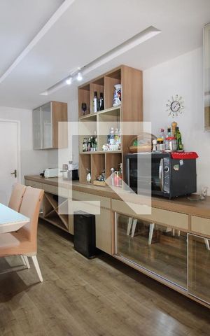 Casa de condomínio à venda com 800m², 5 quartos e 8 vagasCopa