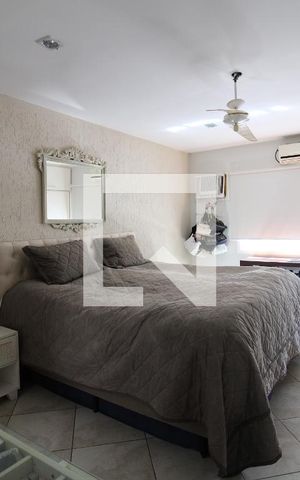 Casa de condomínio à venda com 800m², 5 quartos e 8 vagasQuarto 4 - Suíte