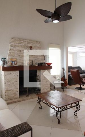 Casa de condomínio à venda com 800m², 5 quartos e 8 vagasSala