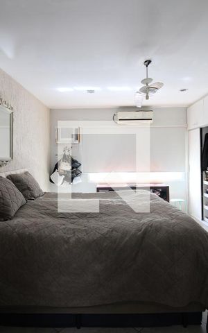 Casa de condomínio à venda com 800m², 5 quartos e 8 vagasQuarto 4 - Suíte