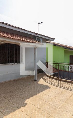 Casa para alugar com 110m², 2 quartos e 1 vaga Casa para alugar com 110m², 2 quartos e 1 vagaVaranda