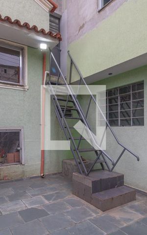 Casa à venda com 200m², 3 quartos e 2 vagas Casa à venda com 200m², 3 quartos e 2 vagasGaragem