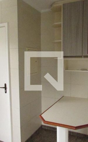 Apartamento para alugar com 102m², 3 quartos e 2 vagasCozinha