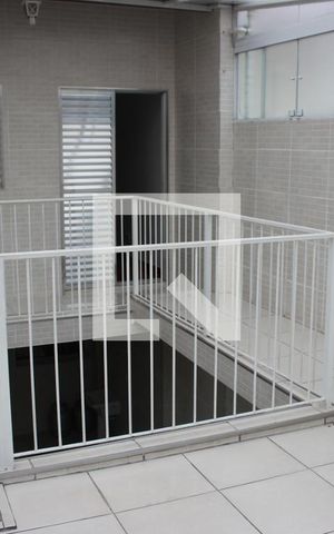 Casa à venda com 164m², 4 quartos e 1 vagaÁrea superior comum
