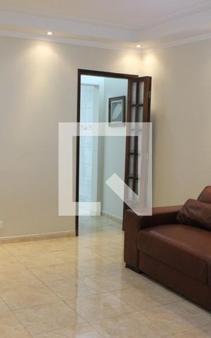 Casa à venda com 164m², 4 quartos e 1 vagaSala