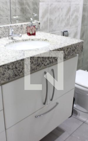 Casa à venda com 164m², 4 quartos e 1 vagaBanheiro do quarto 01
