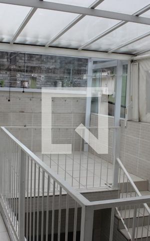 Casa à venda com 164m², 4 quartos e 1 vagaÁrea superior comum