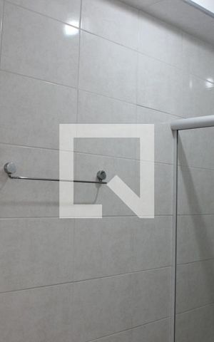 Casa à venda com 164m², 4 quartos e 1 vagaBanheiro na área de lavanderia