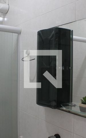 Casa à venda com 164m², 4 quartos e 1 vagaBanheiro na área de lavanderia