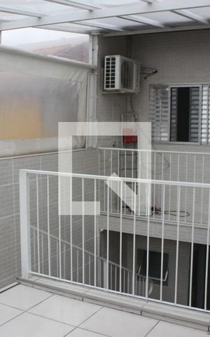 Casa à venda com 164m², 4 quartos e 1 vagaÁrea superior comum