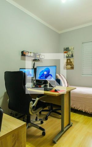Casa à venda com 169m², 3 quartos e 2 vagas Casa à venda com 169m², 3 quartos e 2 vagasQuarto 2
