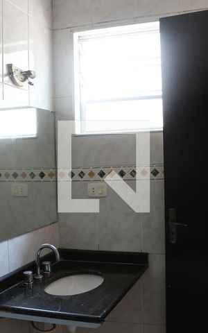 Casa à venda com 224m², 2 quartos e 4 vagasBanheiro da Suíte