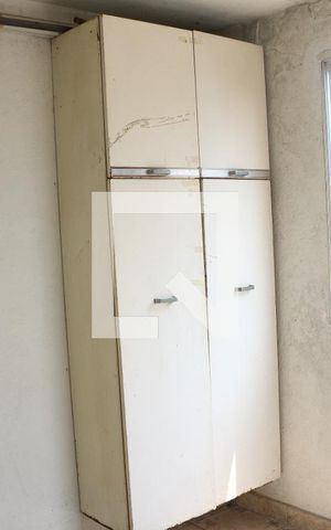 Casa à venda com 224m², 2 quartos e 4 vagasQuarto de Serviço