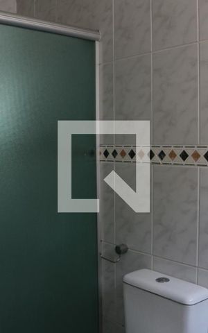 Casa à venda com 224m², 2 quartos e 4 vagasBanheiro da Suíte